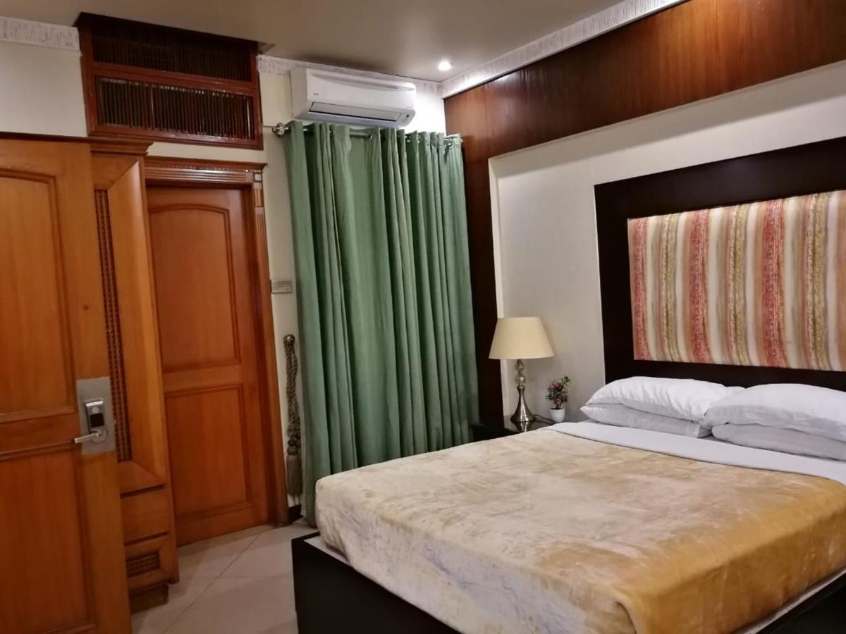 Regency Inn Hotel Лахор Экстерьер фото