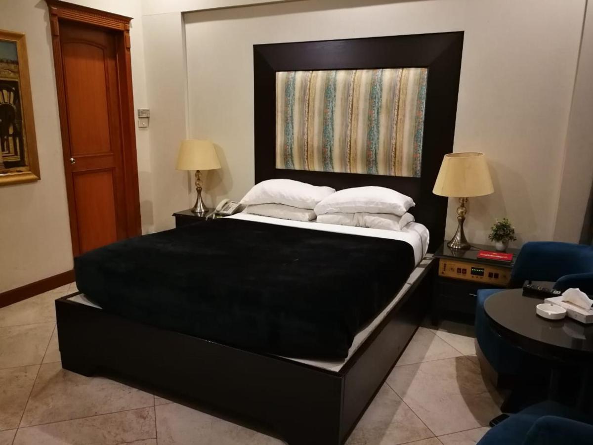 Regency Inn Hotel Лахор Экстерьер фото