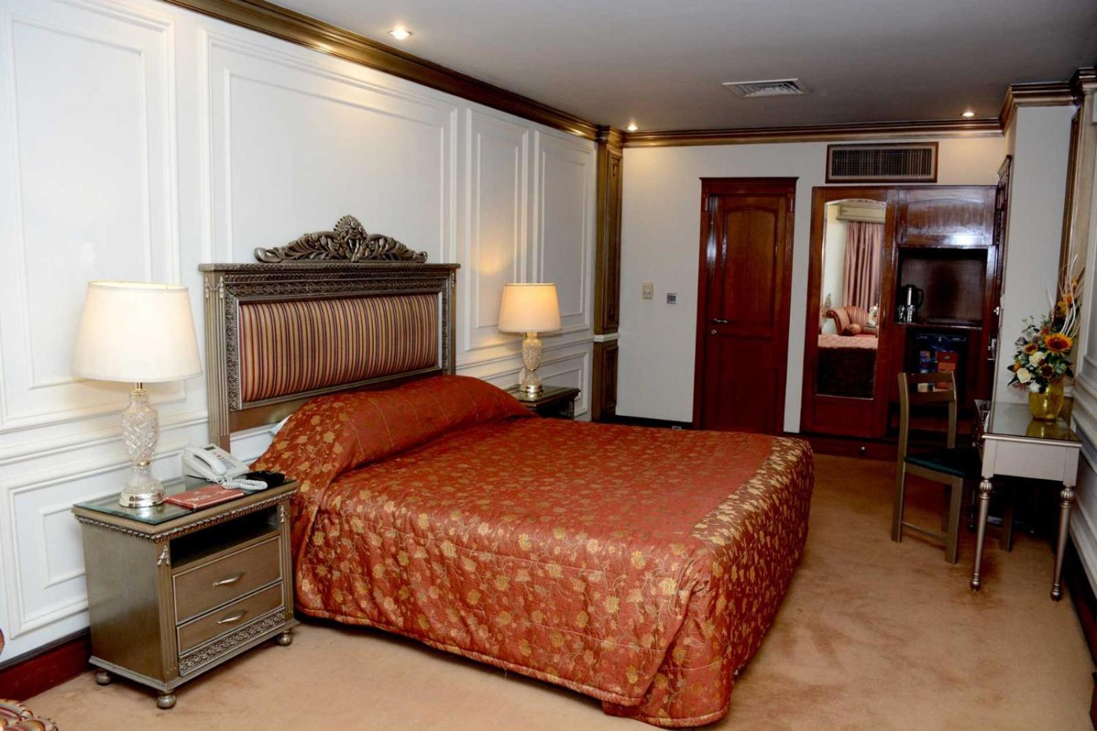 Regency Inn Hotel Лахор Экстерьер фото