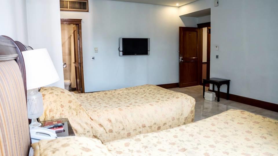 Regency Inn Hotel Лахор Экстерьер фото