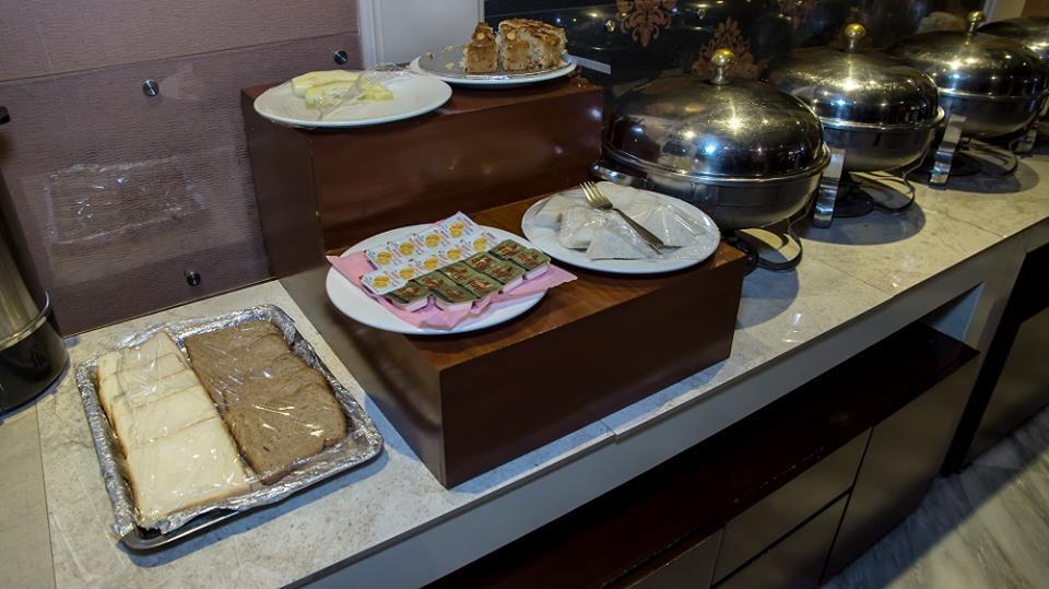 Regency Inn Hotel Лахор Экстерьер фото
