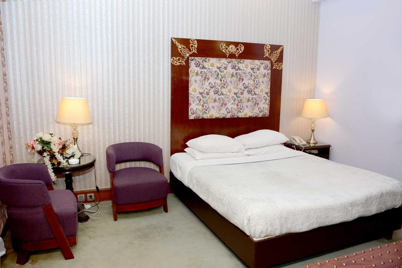 Regency Inn Hotel Лахор Экстерьер фото