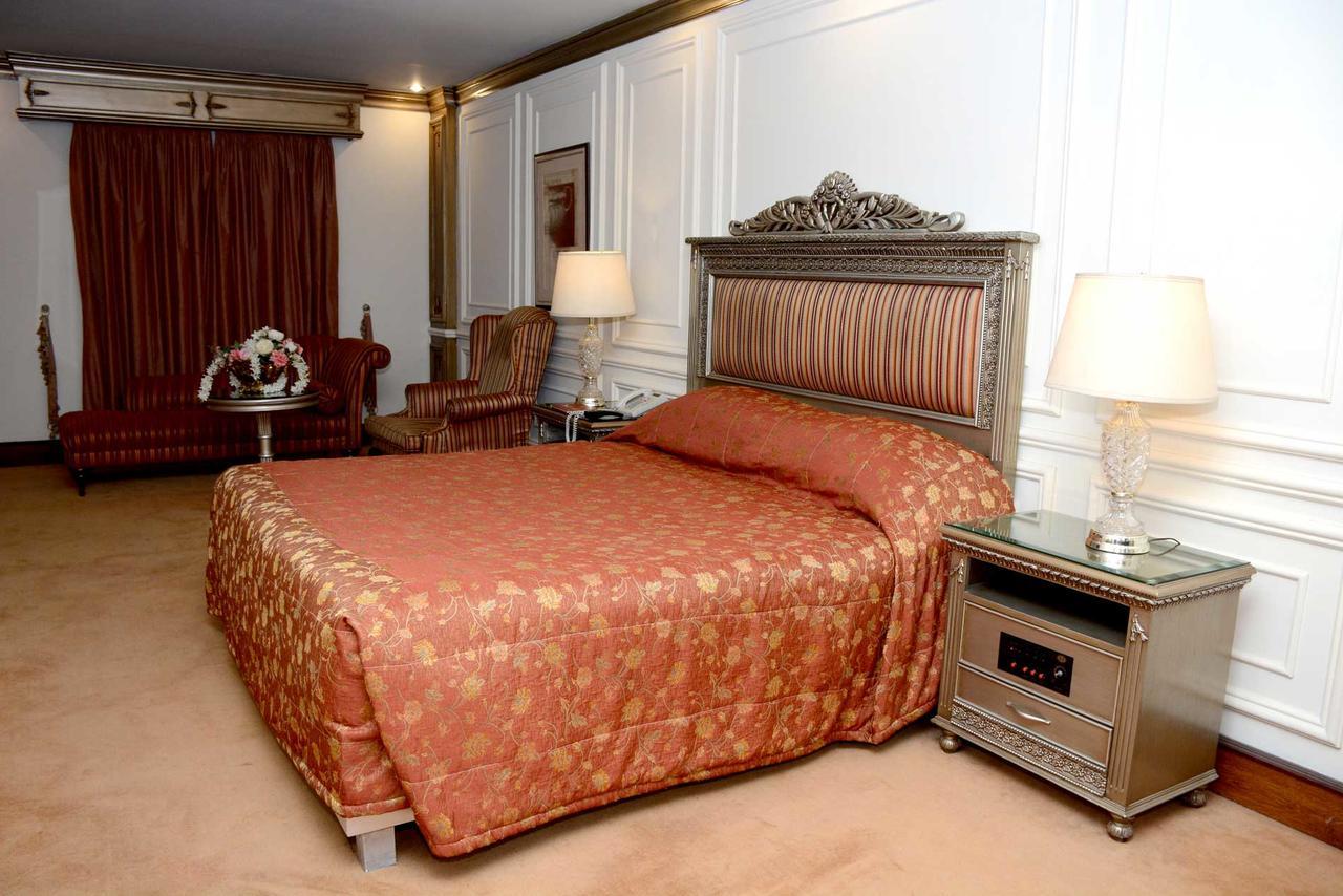 Regency Inn Hotel Лахор Экстерьер фото