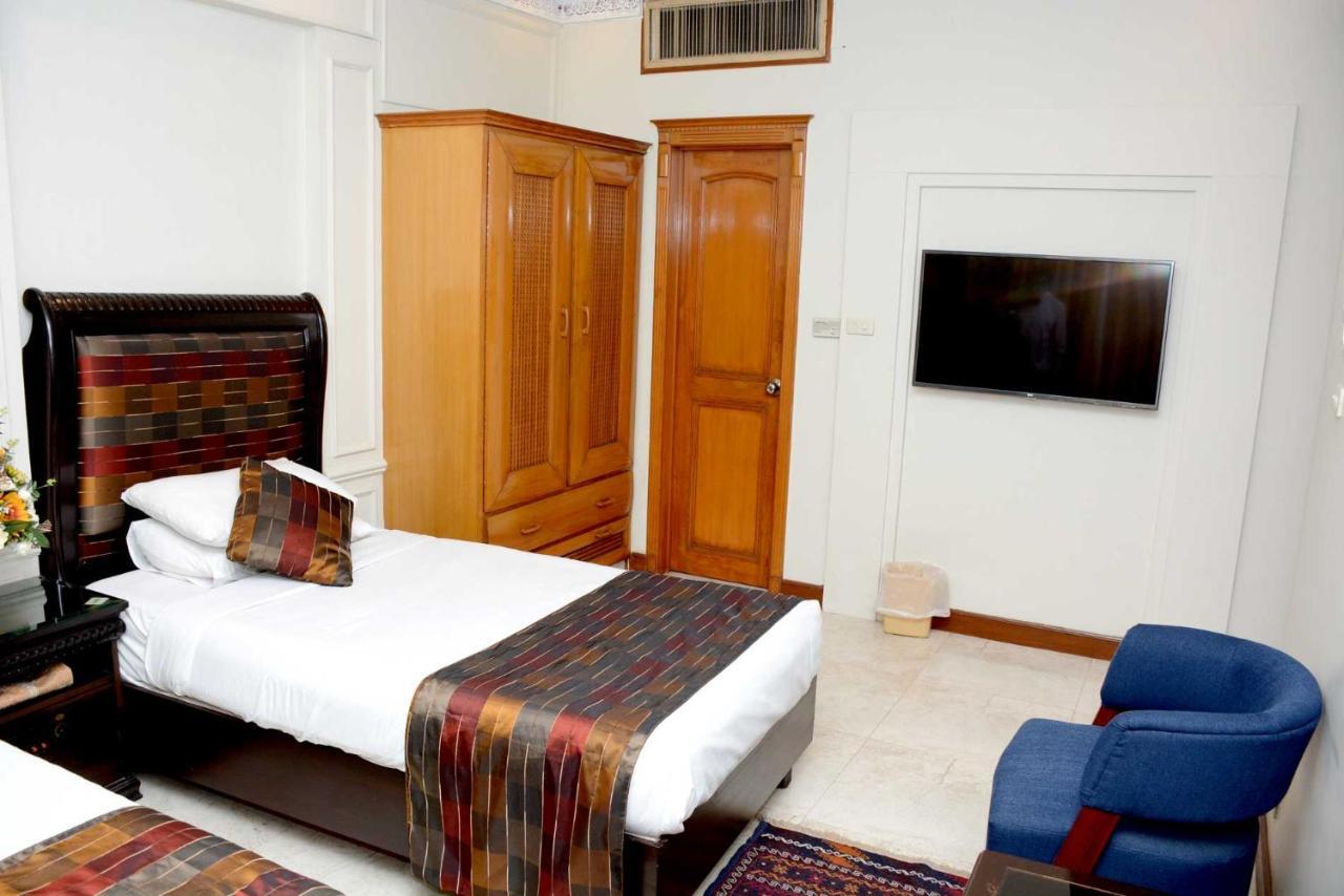 Regency Inn Hotel Лахор Экстерьер фото