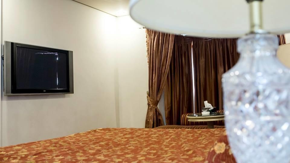 Regency Inn Hotel Лахор Экстерьер фото