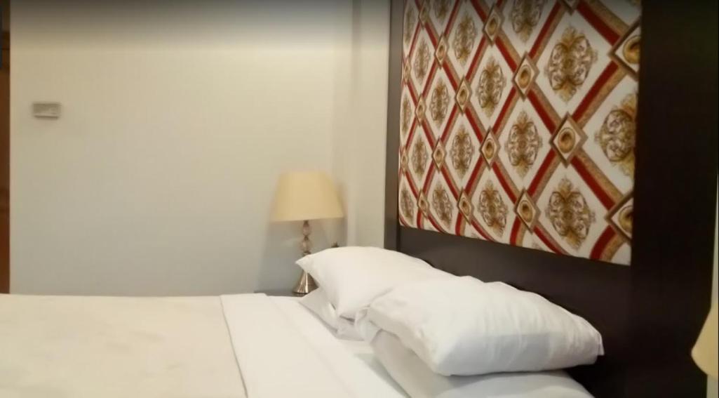 Regency Inn Hotel Лахор Экстерьер фото